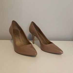BCBG nude pointed toe heels - size 7